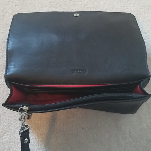 Black leather zippered clutch - Picture 4 of 5